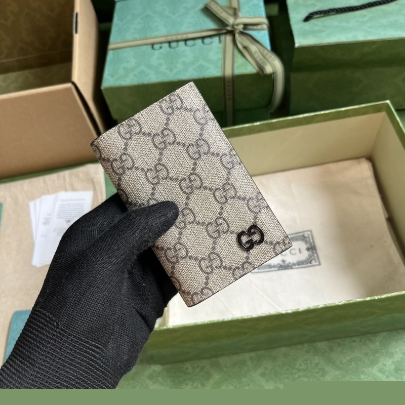 G*u*i wallets & purse